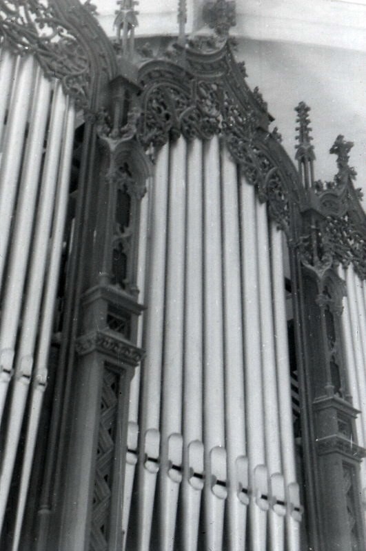 2-alte_orgel.jpg