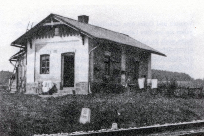 bahnwarterhaus2a.jpg