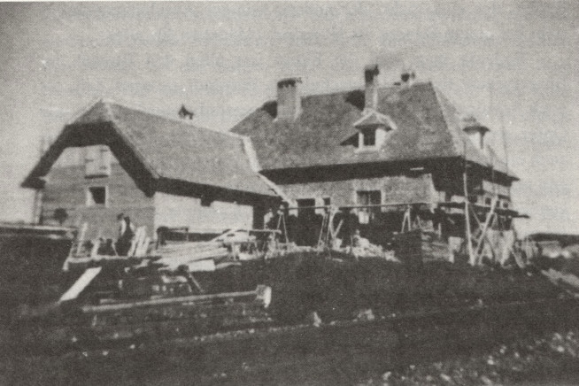 bahnwarterhaus2b.jpg